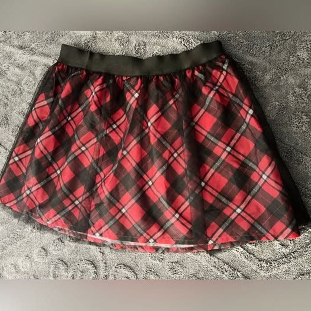 Disney Minnie Mouse Black and Red Plaid Tulle Child Skorts